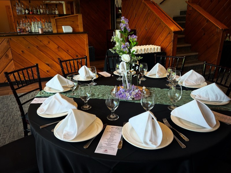 Spring Wedding at The Mountain&nbsp;Room